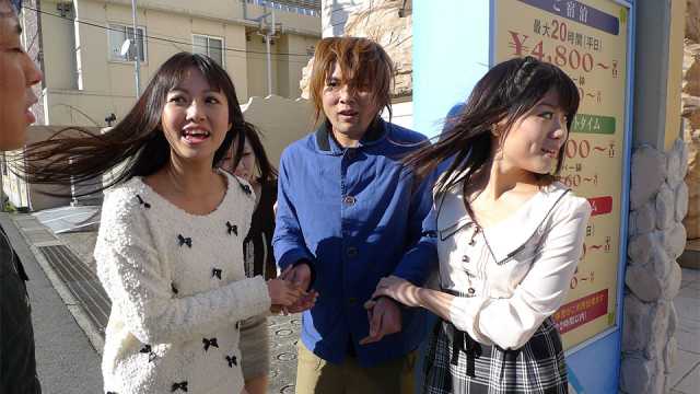 Japanhdv Cock hunters Kotomi Asakura, Tsubaki Housho, Chise Aoba visiting a fan